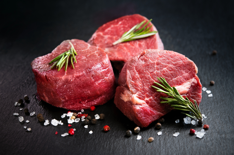 Beef Tenderloin vs Filet Mignon: Choosing the Perfect Cut