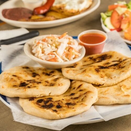 Pupusas vs Arepas: Exploring Latin American Street Foods