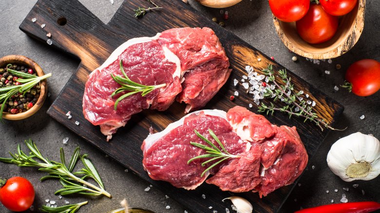 Can You Eat Raw Steak: Risks and Considerations